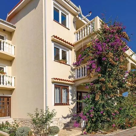 Beautiful In With 2 Bedrooms And Wifi * Повляна