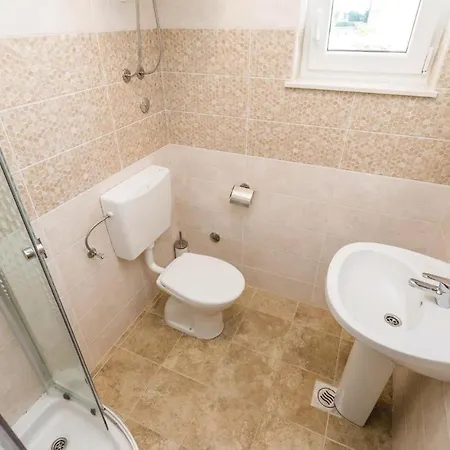 Beautiful In With 2 Bedrooms And Wifi Повляна